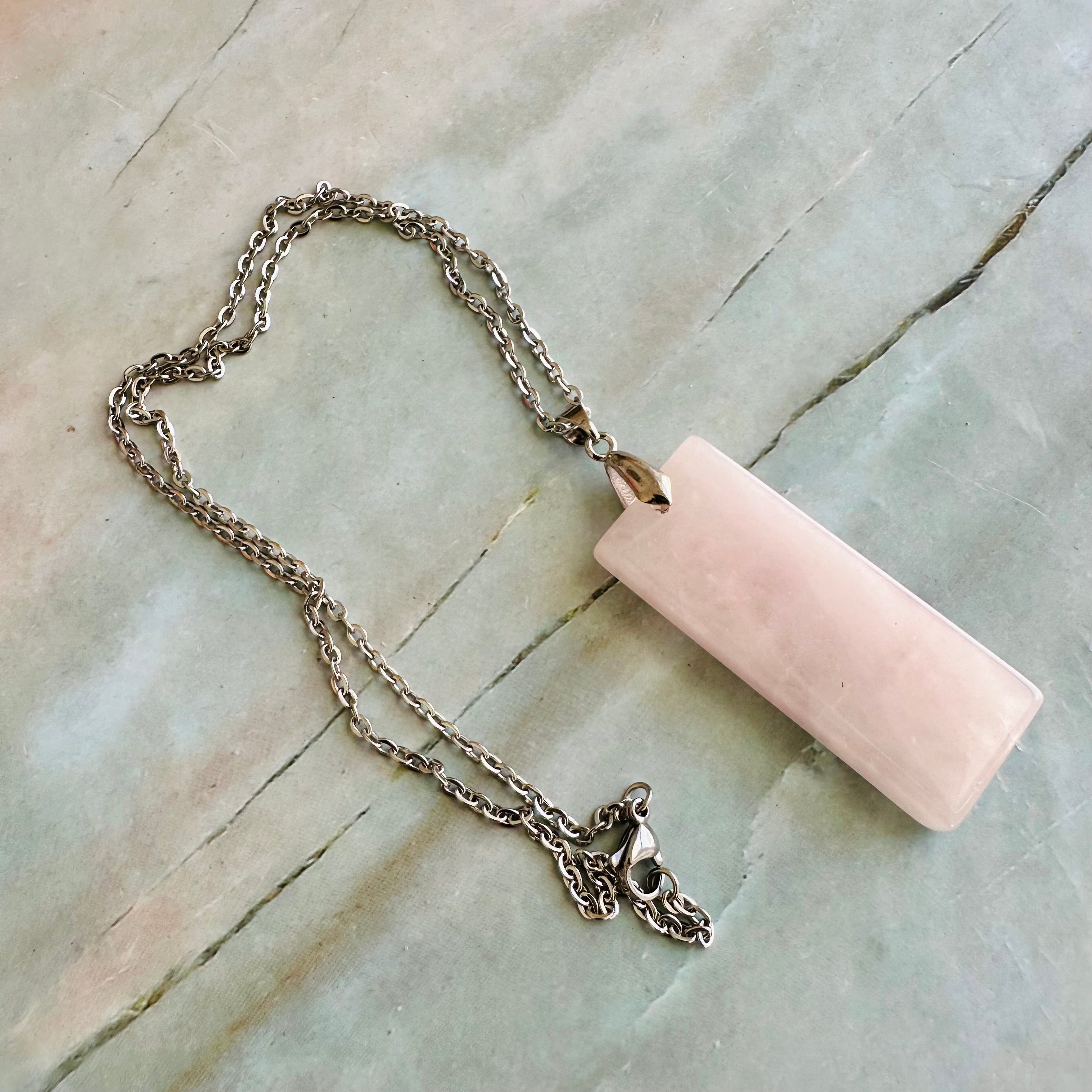 Rose Column Necklace